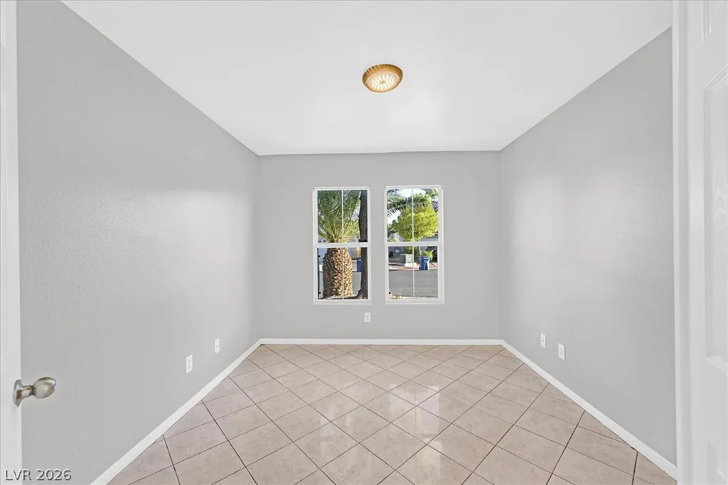 5916 Clover Canyon, Las Vegas, NV 89142