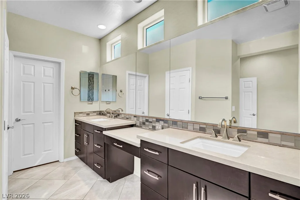 3816 Greenbriar Bluff, North Las Vegas, NV 89081