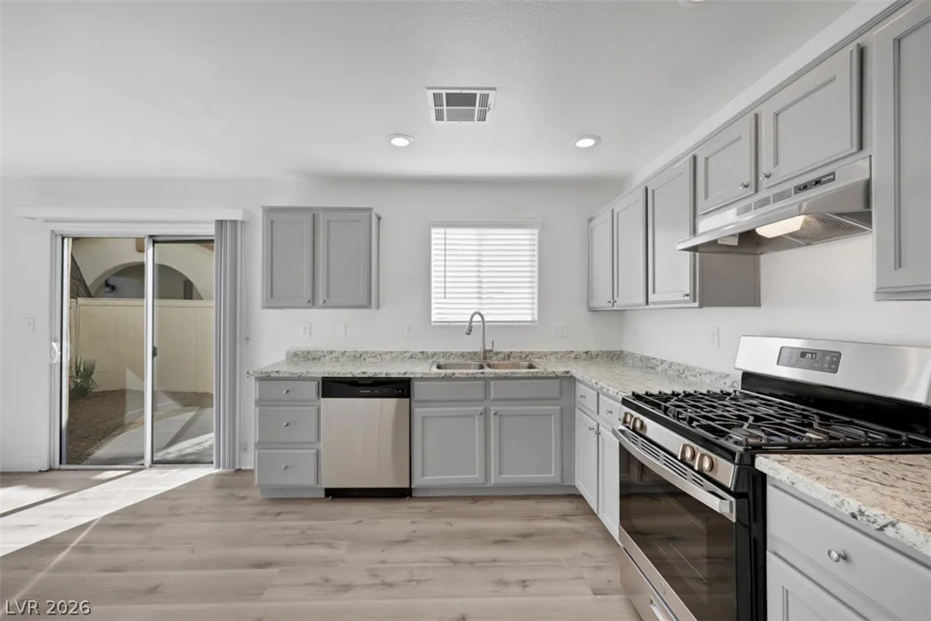 1955 Sunset Village, Henderson, NV 89014
