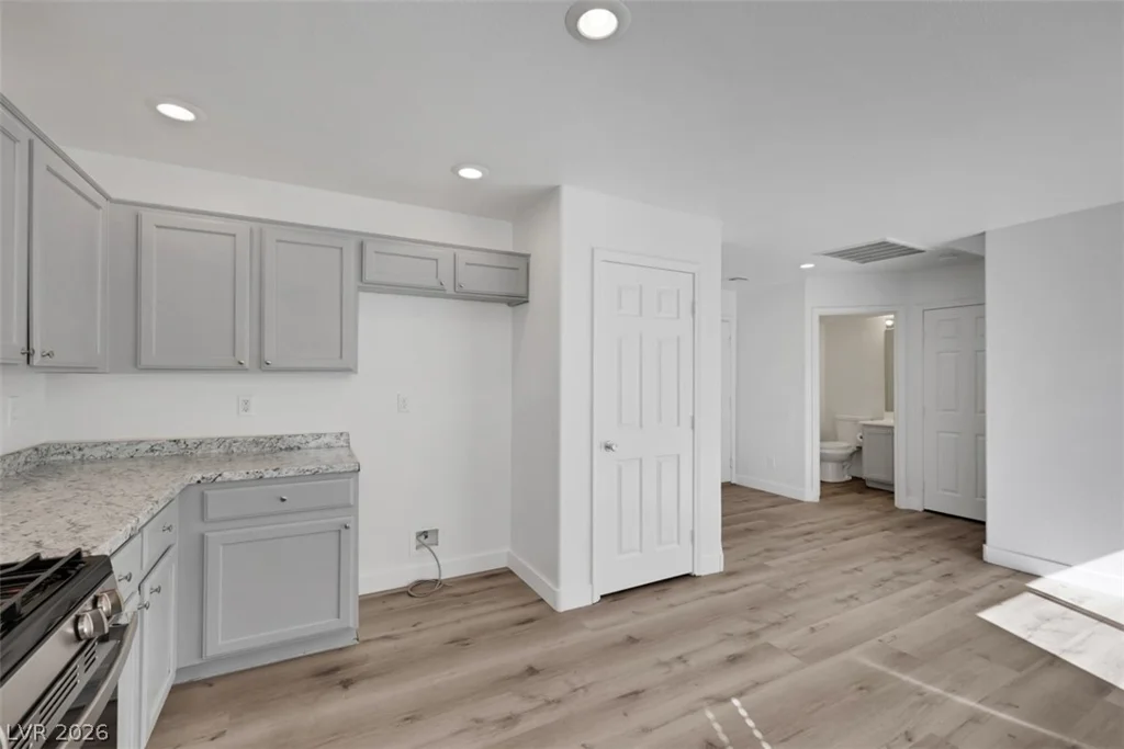 1955 Sunset Village, Henderson, NV 89014