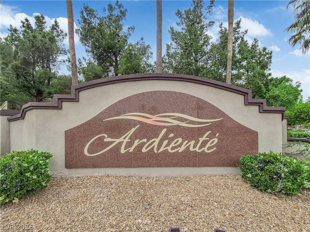 3608 Rocklin Peak, North Las Vegas, NV 89081