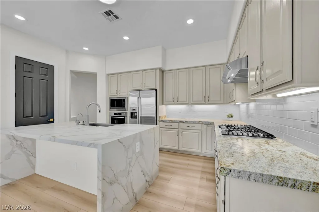 9700 Amber Peak, Las Vegas, NV 89144