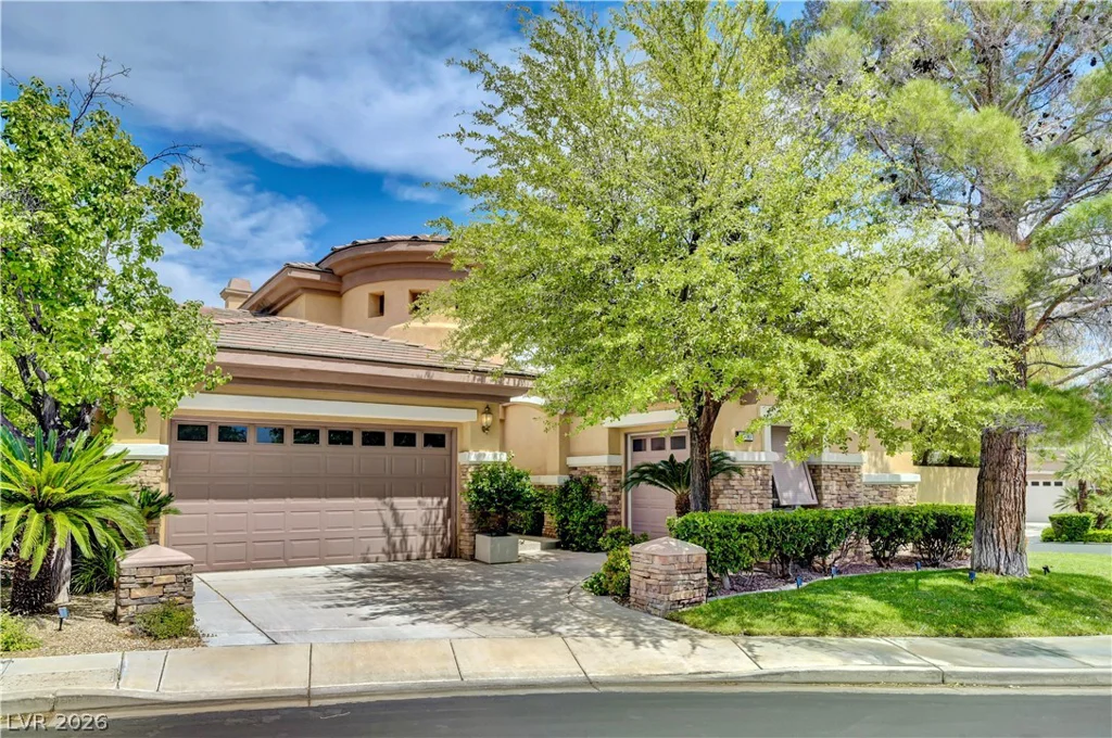 9700 Amber Peak, Las Vegas, NV 89144