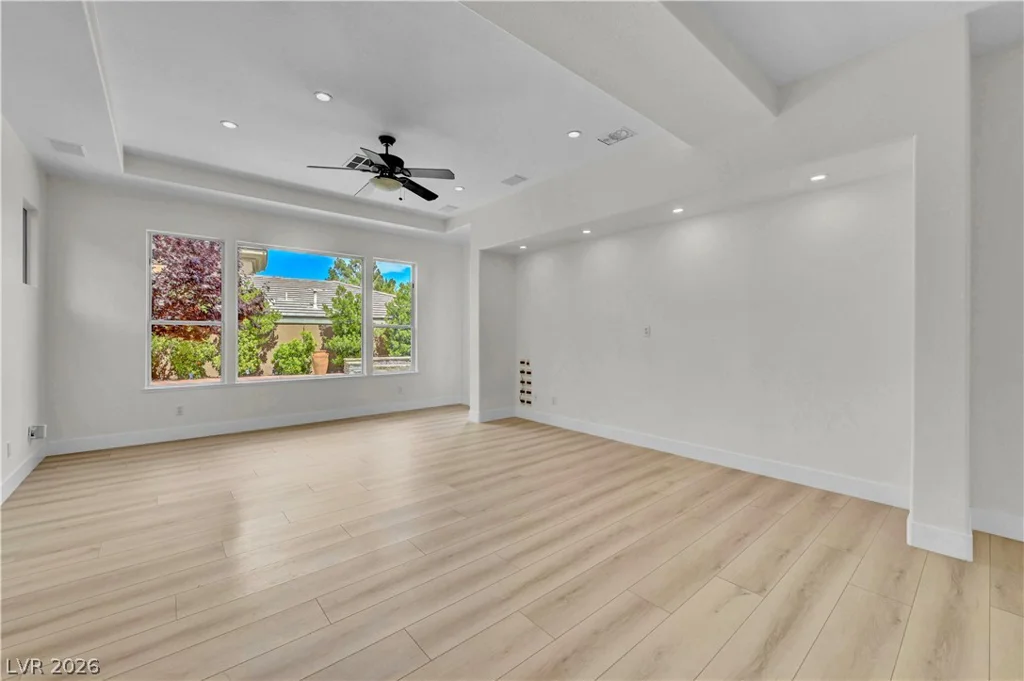 9700 Amber Peak, Las Vegas, NV 89144
