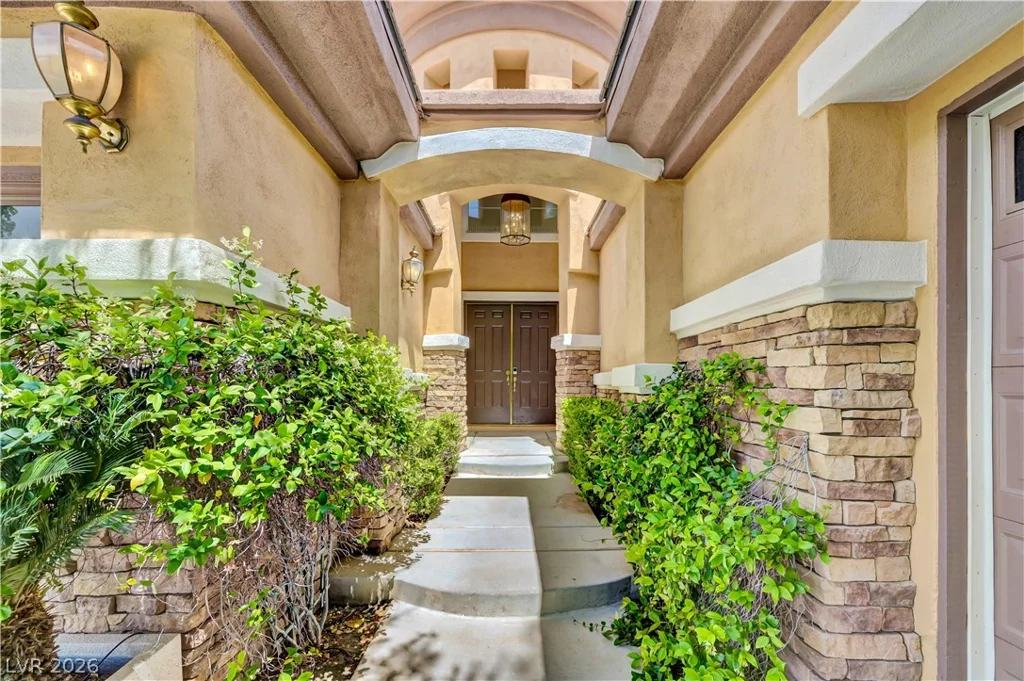 9700 Amber Peak, Las Vegas, NV 89144