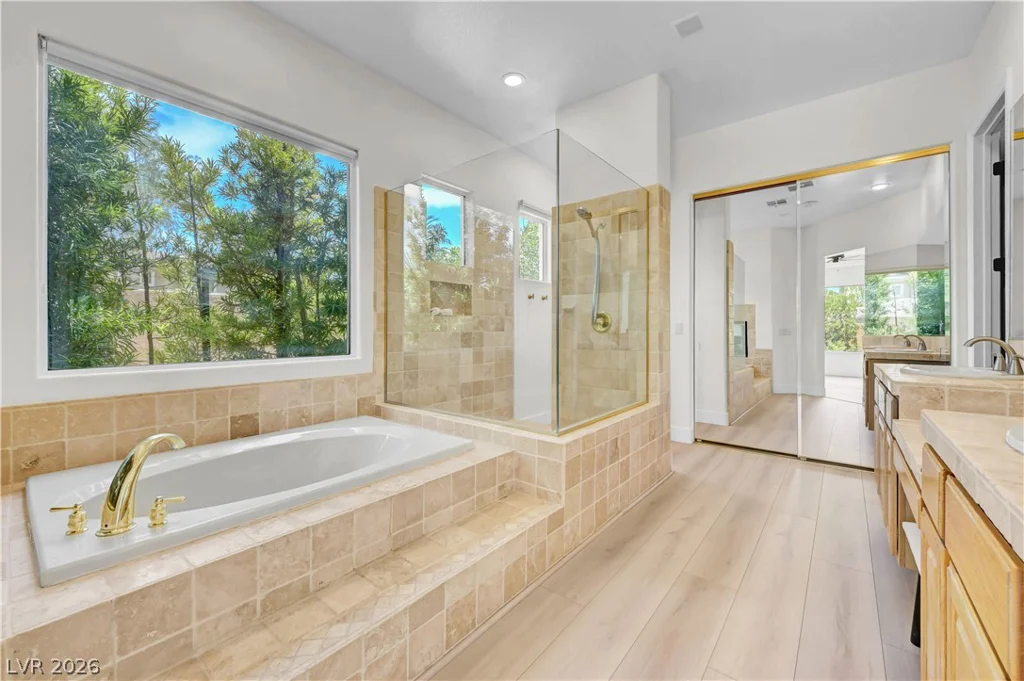 9700 Amber Peak, Las Vegas, NV 89144