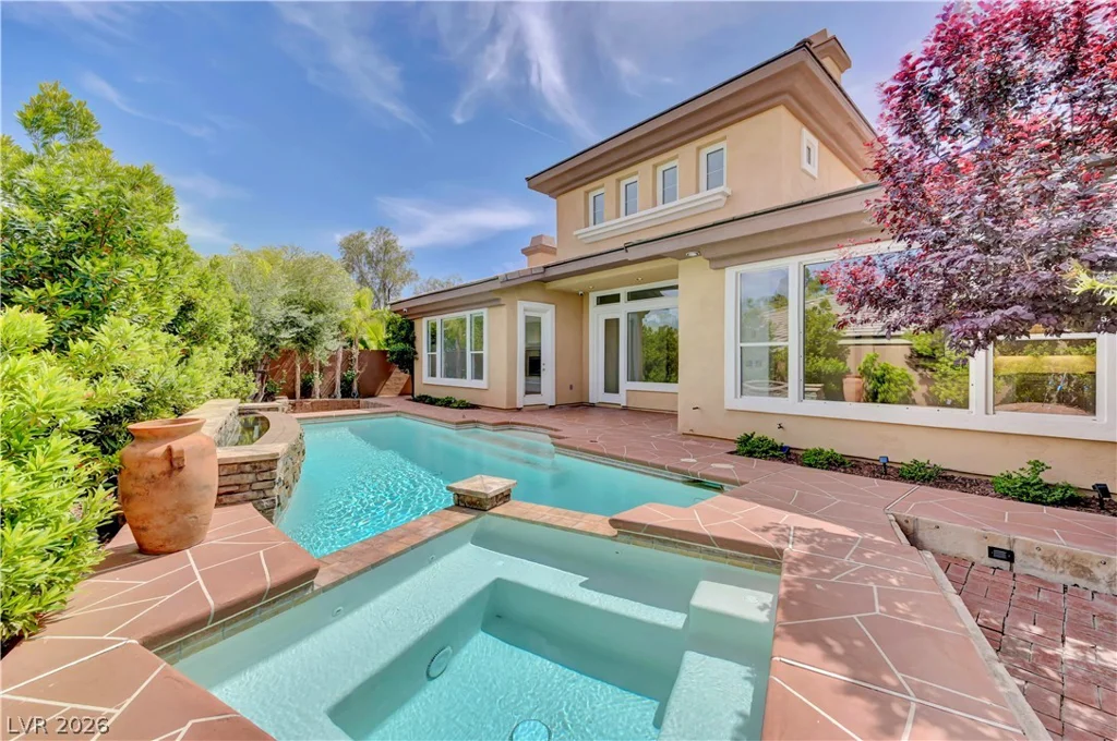 9700 Amber Peak, Las Vegas, NV 89144