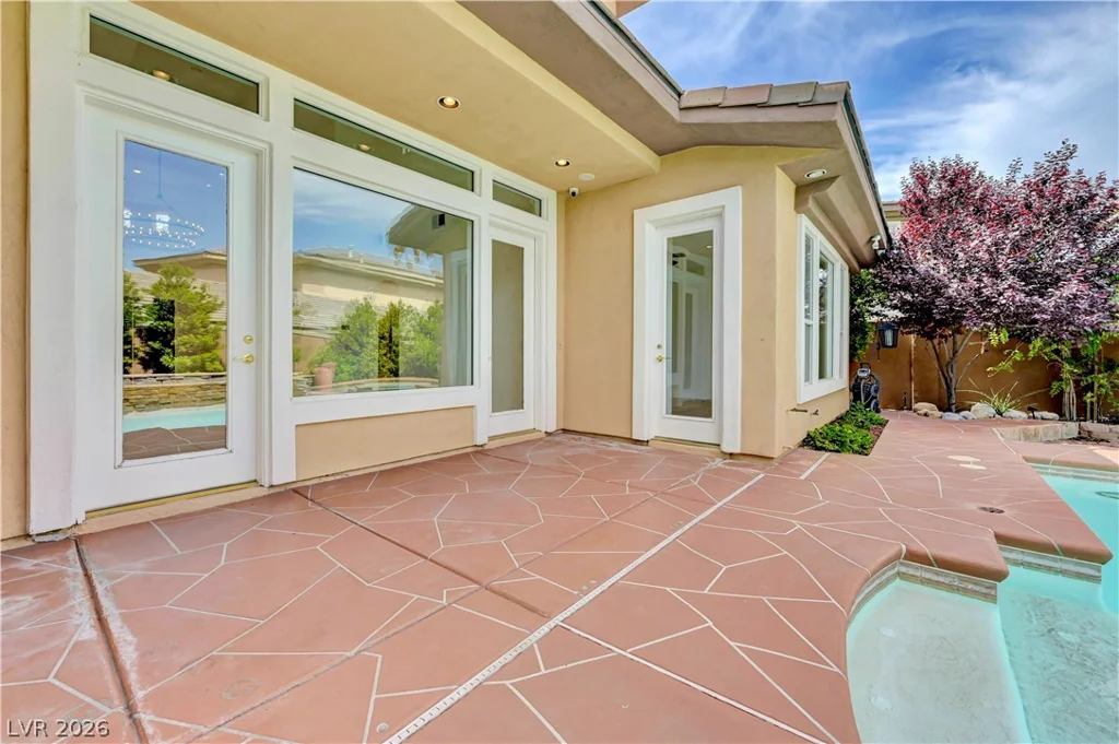 9700 Amber Peak, Las Vegas, NV 89144