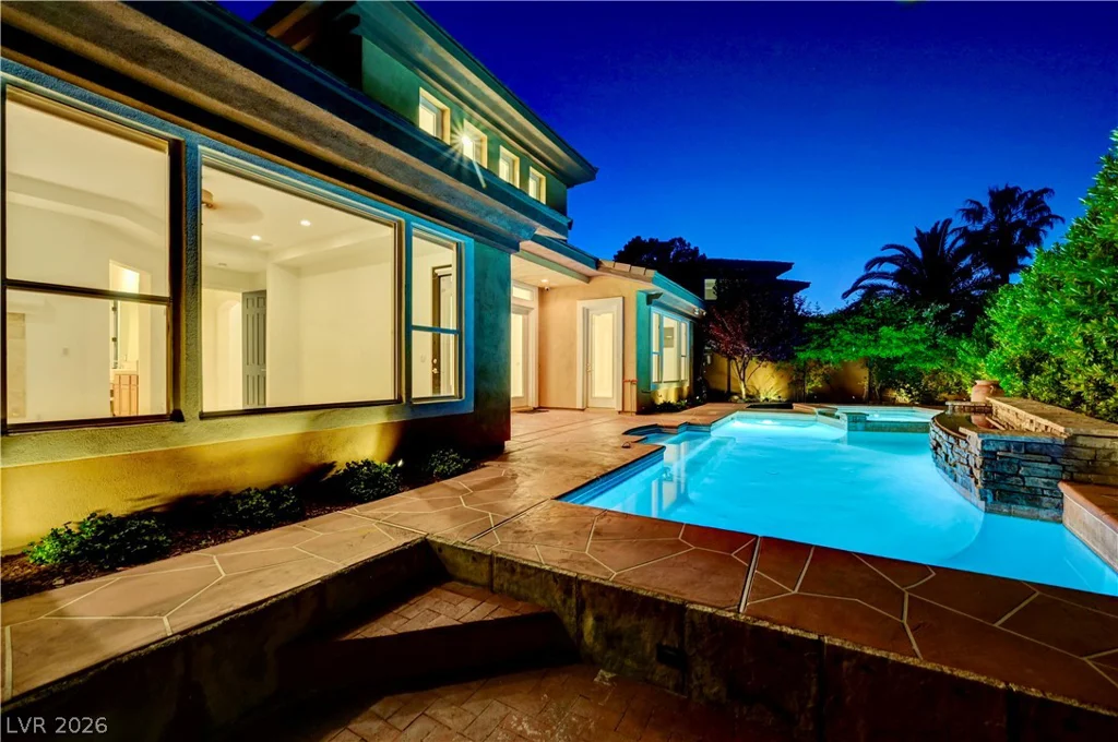 9700 Amber Peak, Las Vegas, NV 89144