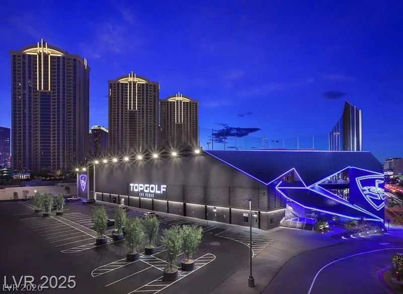 135 Harmon, Las Vegas, NV 89109