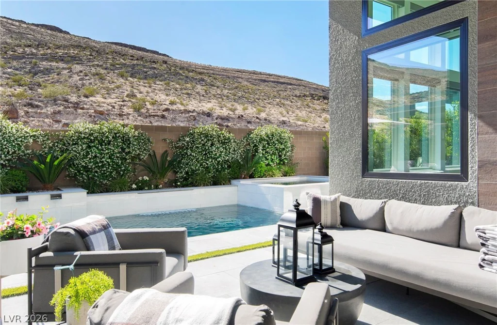 5281 Feathertop, Las Vegas, NV 89135