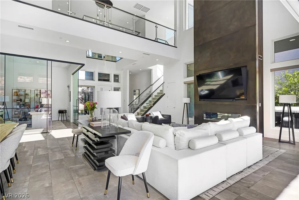 5281 Feathertop, Las Vegas, NV 89135