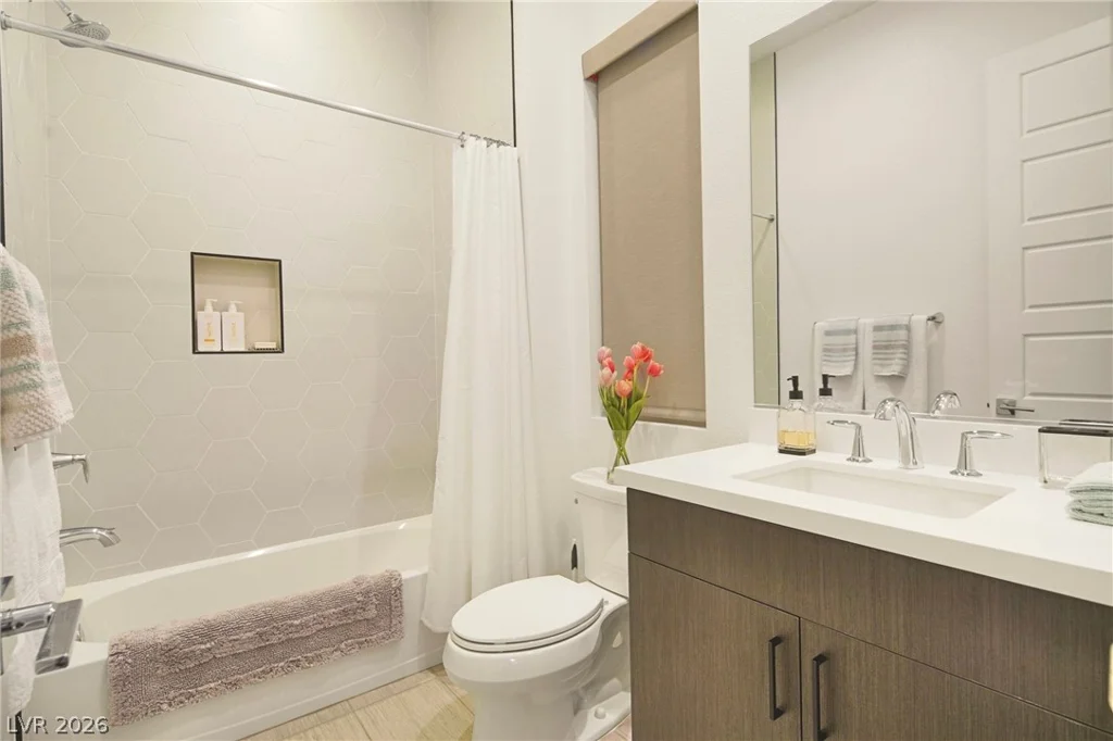 5281 Feathertop, Las Vegas, NV 89135