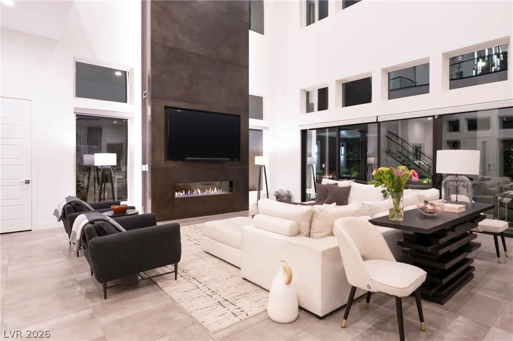 5281 Feathertop, Las Vegas, NV 89135