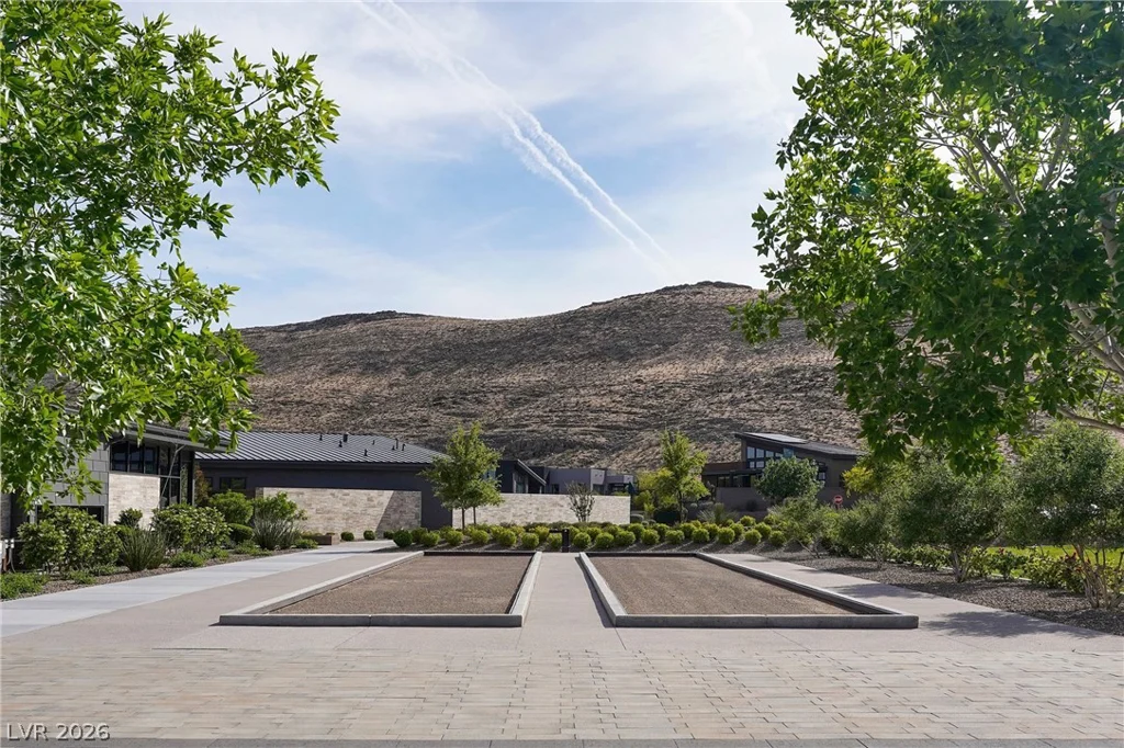 5281 Feathertop, Las Vegas, NV 89135