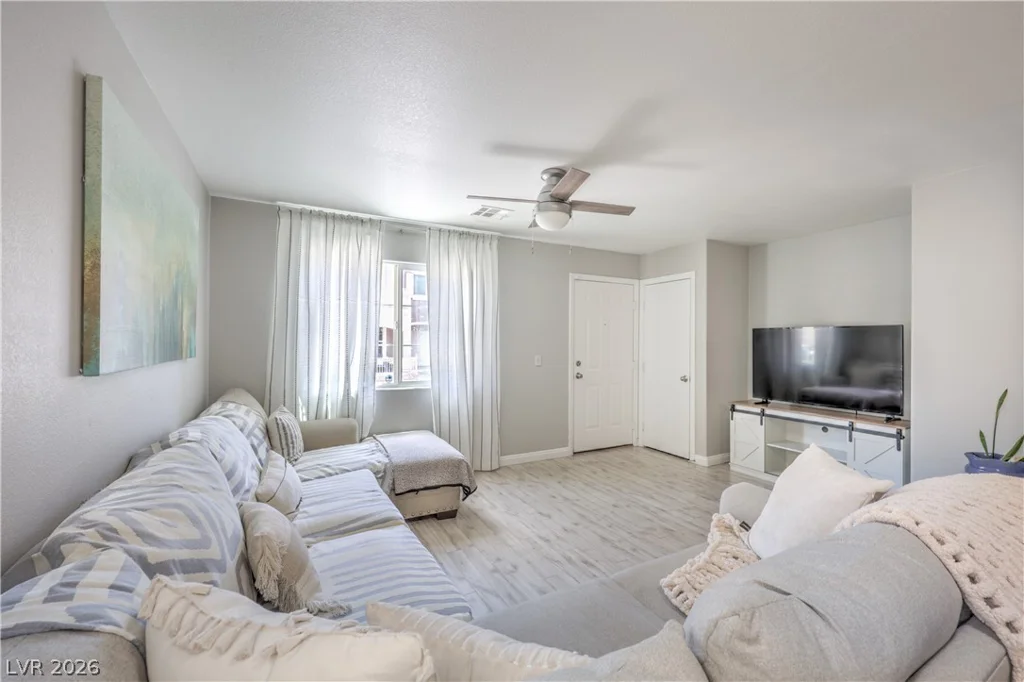 10447 Fancy Fern, Las Vegas, NV 89183
