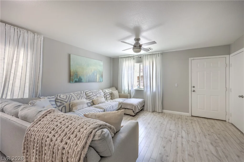 10447 Fancy Fern, Las Vegas, NV 89183