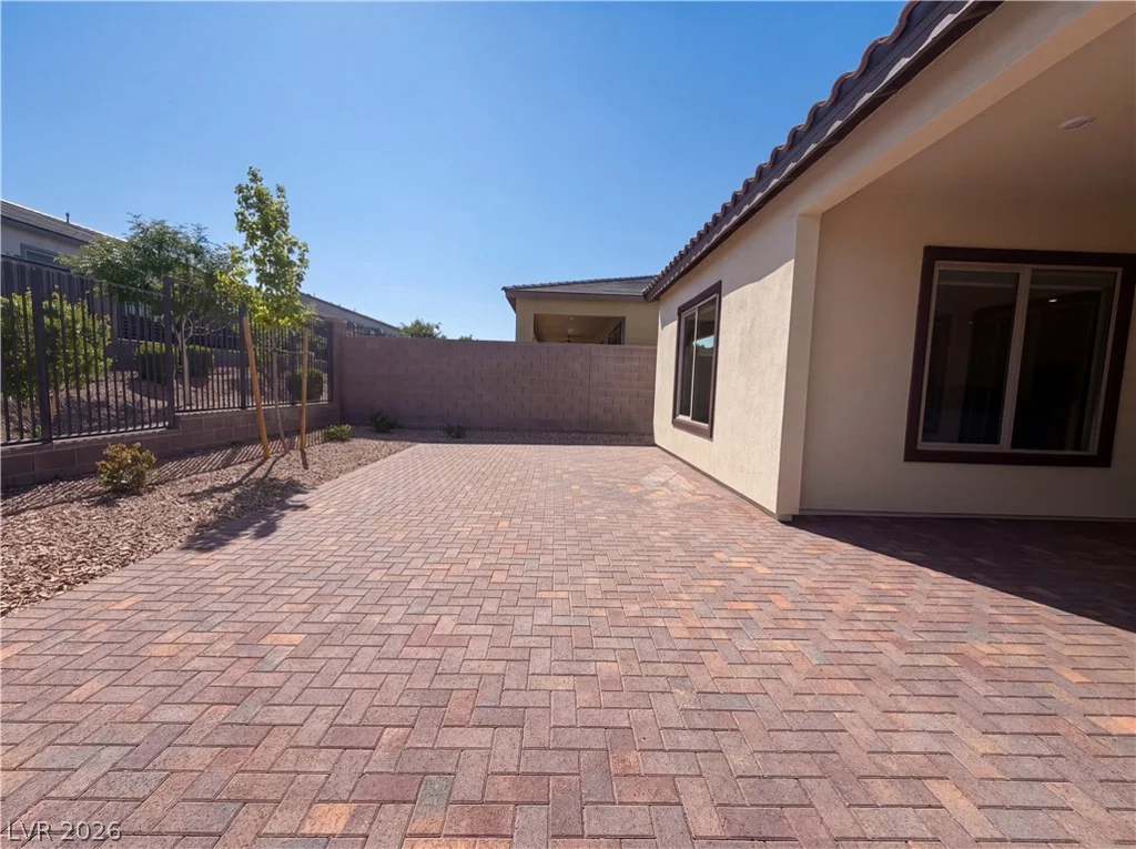 9977 Amber Rose, Las Vegas, NV 89143