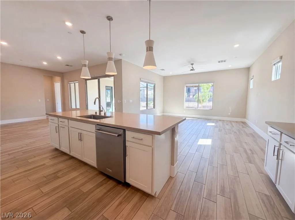 9977 Amber Rose, Las Vegas, NV 89143