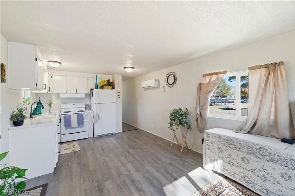 210 Bonnie Claire, Pahrump, NV 89048