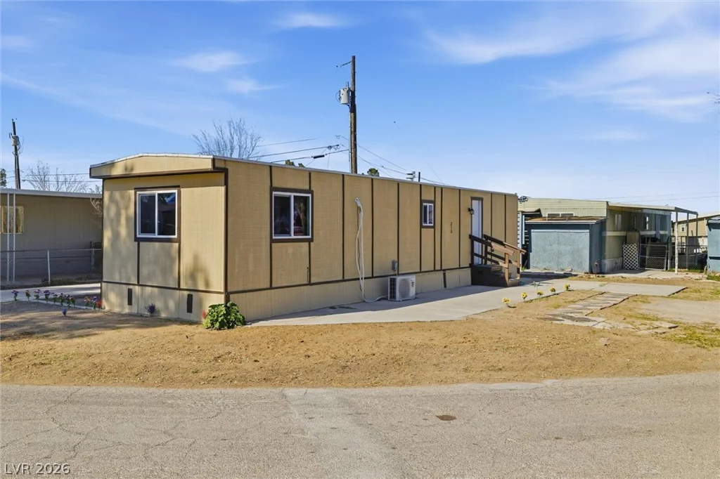 210 Bonnie Claire, Pahrump, NV 89048