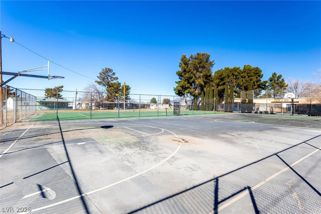 210 Bonnie Claire, Pahrump, NV 89048