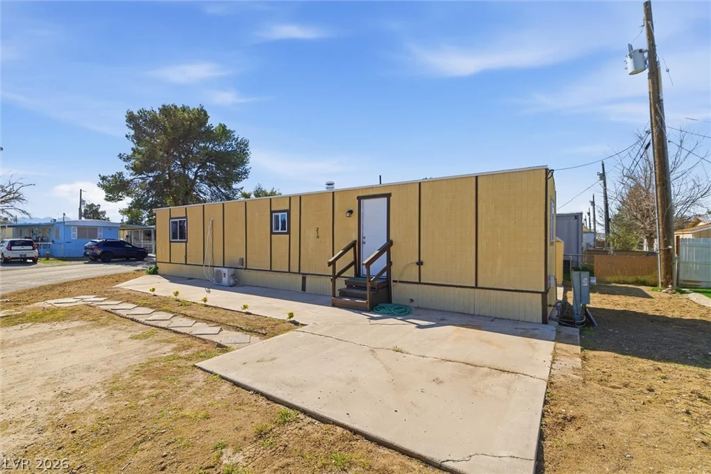 210 Bonnie Claire, Pahrump, NV 89048
