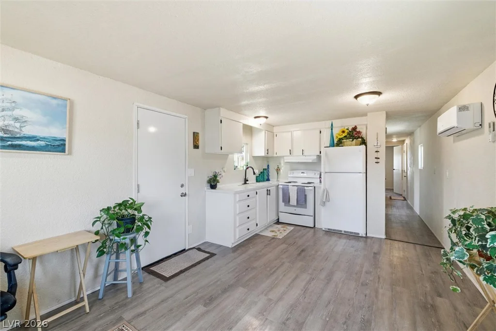 210 Bonnie Claire, Pahrump, NV 89048