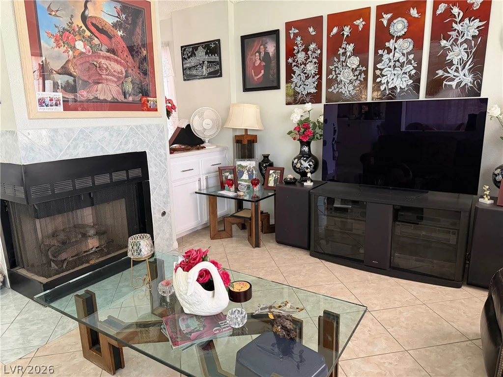 3074 Spokane, Las Vegas, NV 89121