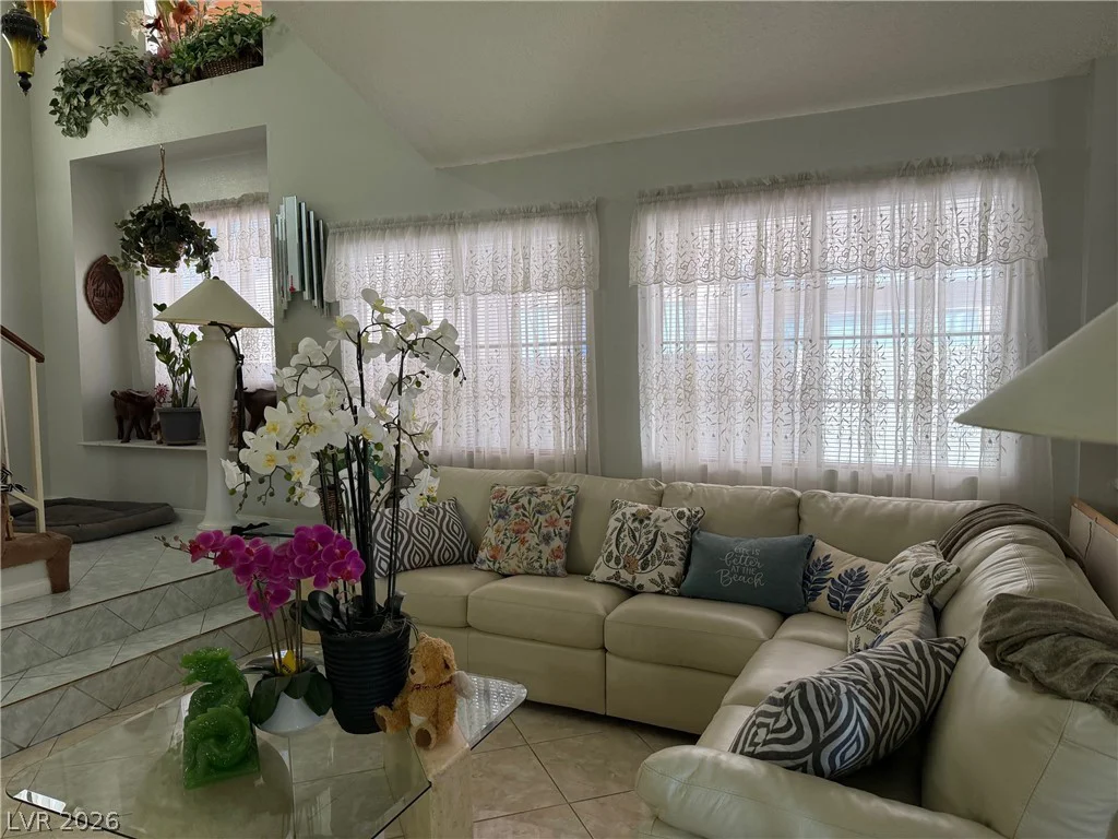 3074 Spokane, Las Vegas, NV 89121