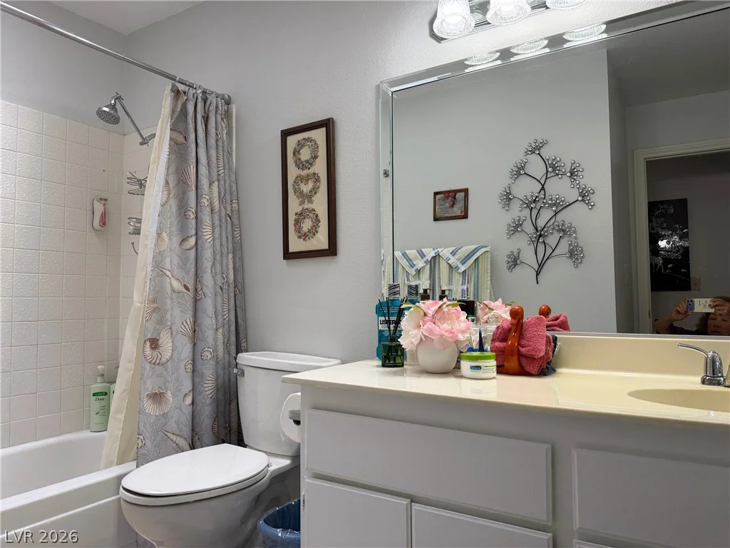 3074 Spokane, Las Vegas, NV 89121