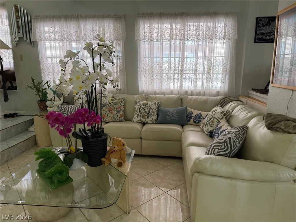 3074 Spokane, Las Vegas, NV 89121