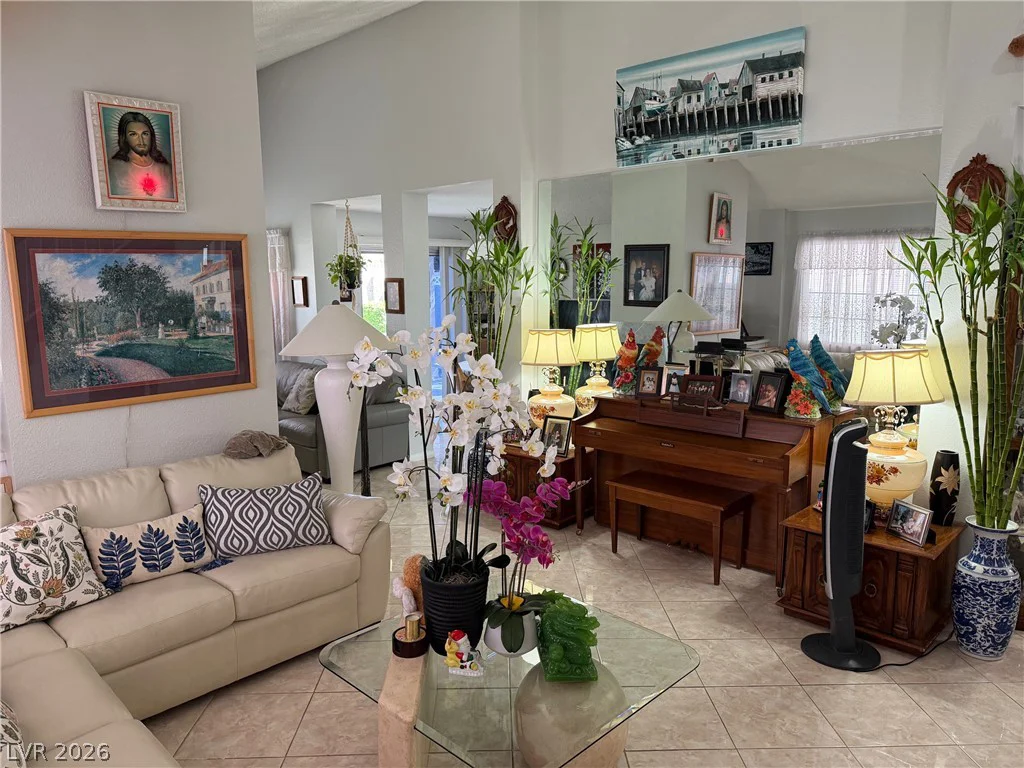 3074 Spokane, Las Vegas, NV 89121