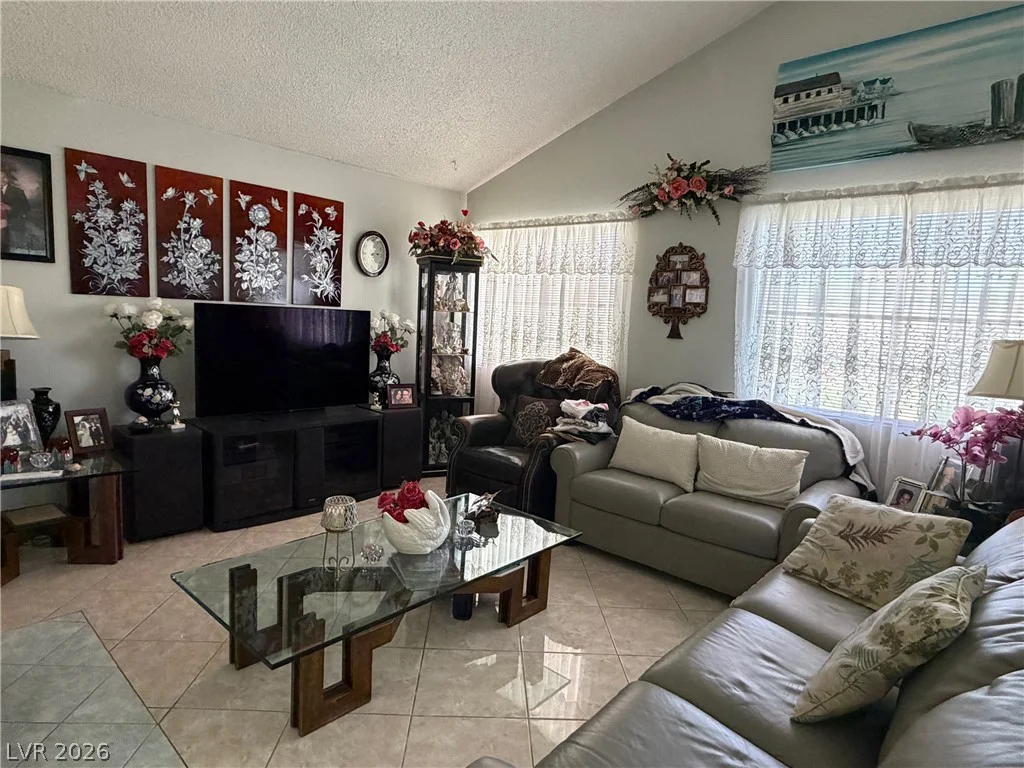 3074 Spokane, Las Vegas, NV 89121