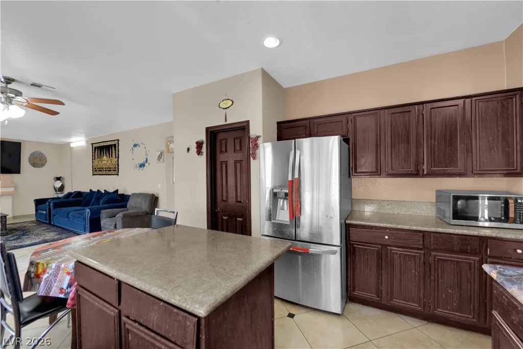 1585 Darryl, Las Vegas, NV 89123