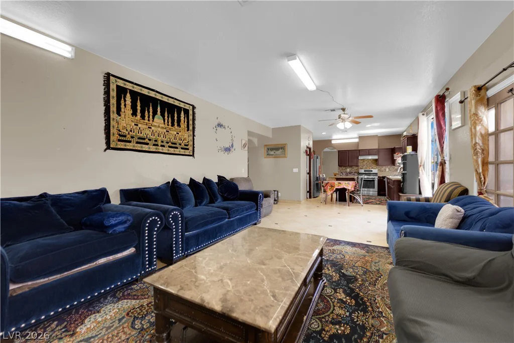 1585 Darryl, Las Vegas, NV 89123