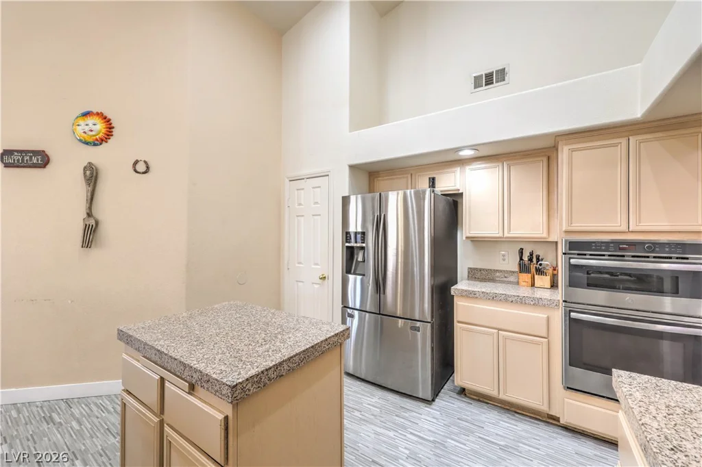 3855 Lorraine, Las Vegas, NV 89120