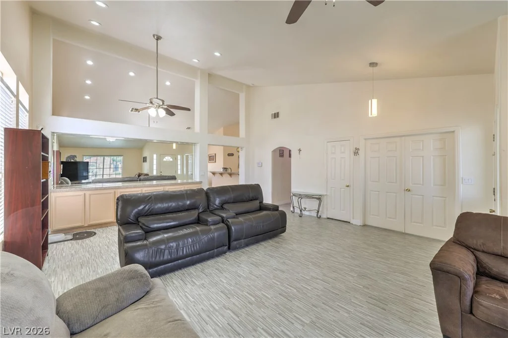 3855 Lorraine, Las Vegas, NV 89120