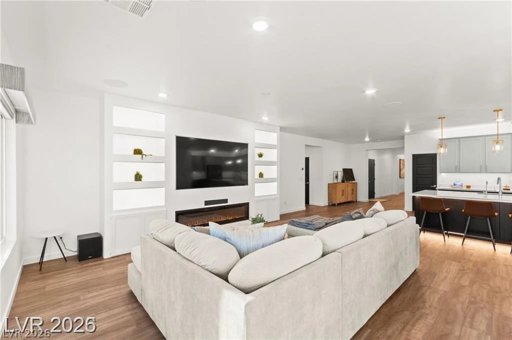 3525 Raina Ridge, Las Vegas, NV 89121