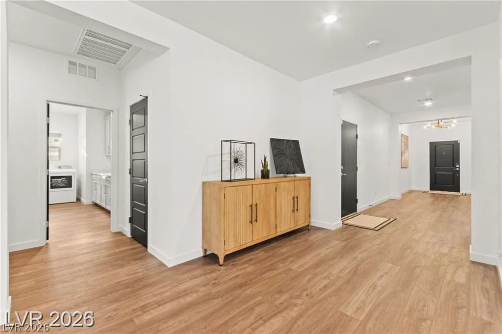 3525 Raina Ridge, Las Vegas, NV 89121