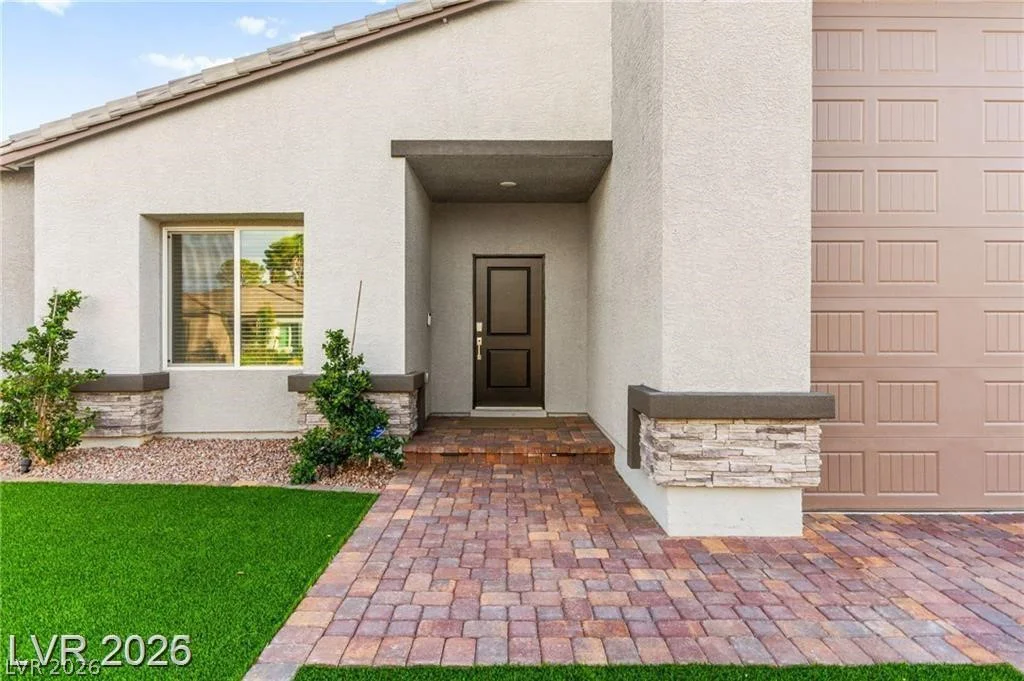 3525 Raina Ridge, Las Vegas, NV 89121