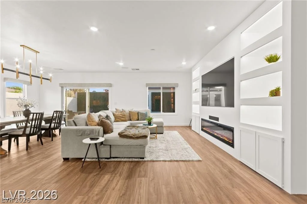 3525 Raina Ridge, Las Vegas, NV 89121