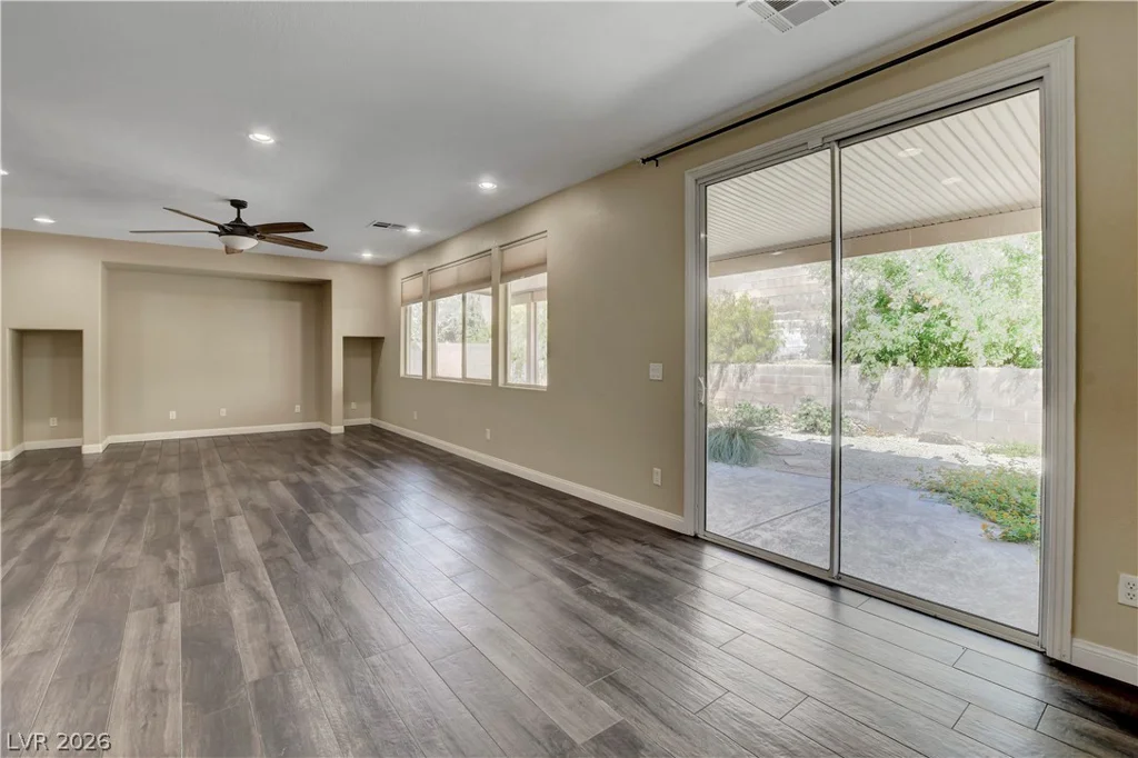 338 Shimmering Moon, Henderson, NV 89015