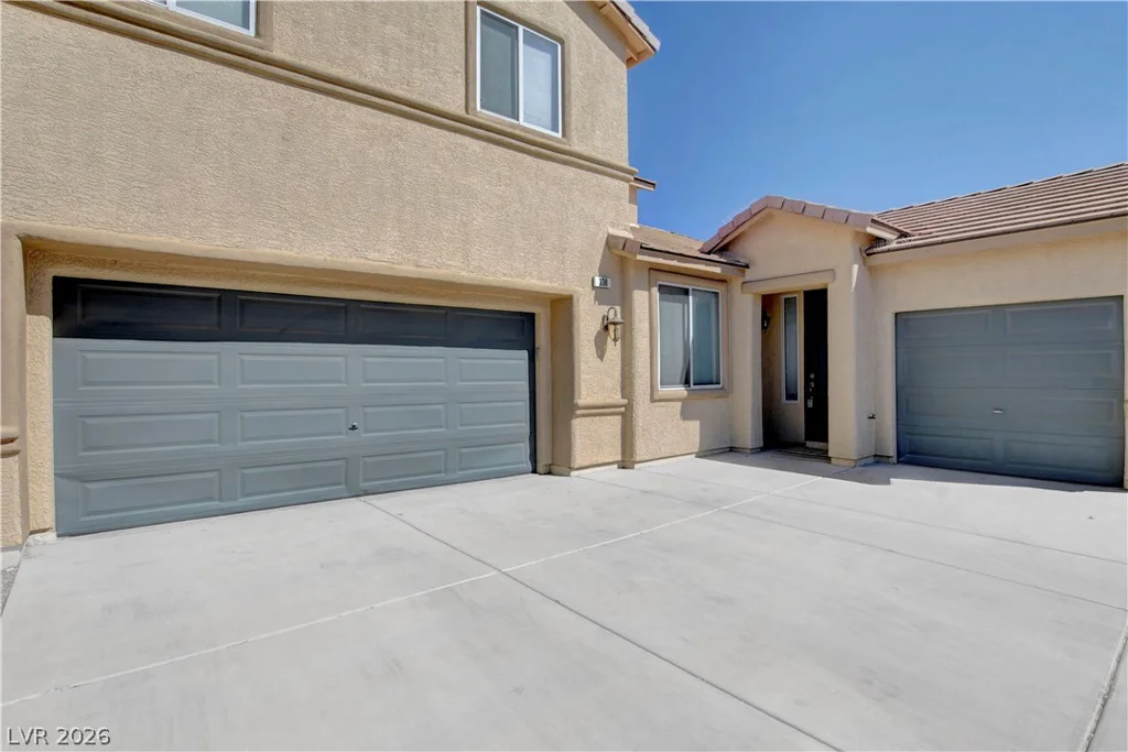 338 Shimmering Moon, Henderson, NV 89015
