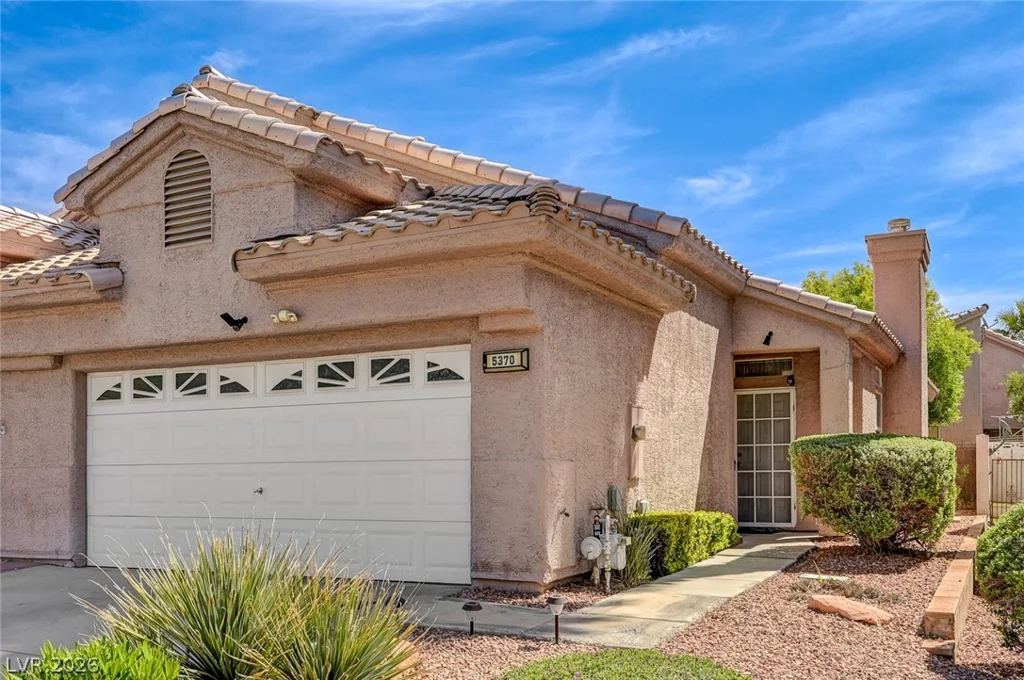 5370 Runningbrook, Las Vegas, NV 89120