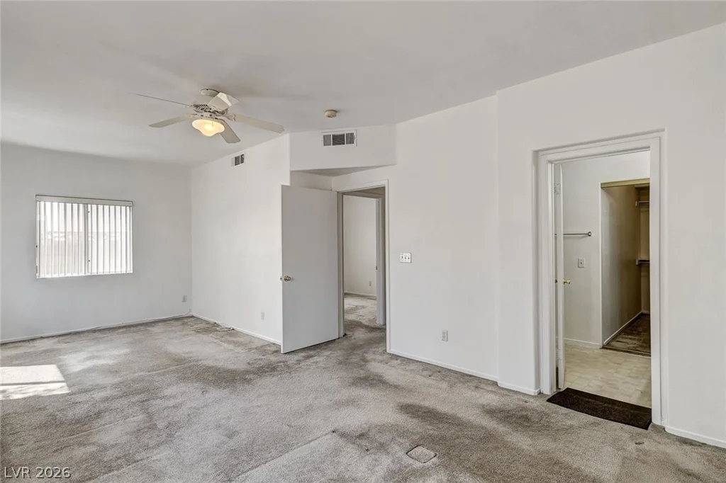 5370 Runningbrook, Las Vegas, NV 89120