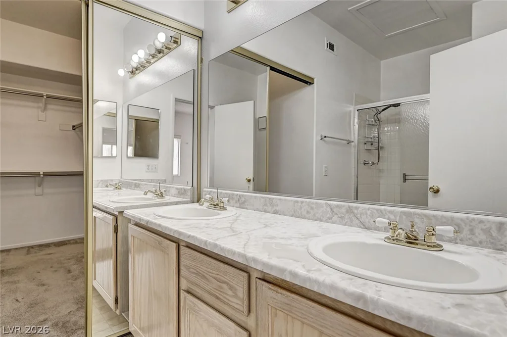 5370 Runningbrook, Las Vegas, NV 89120