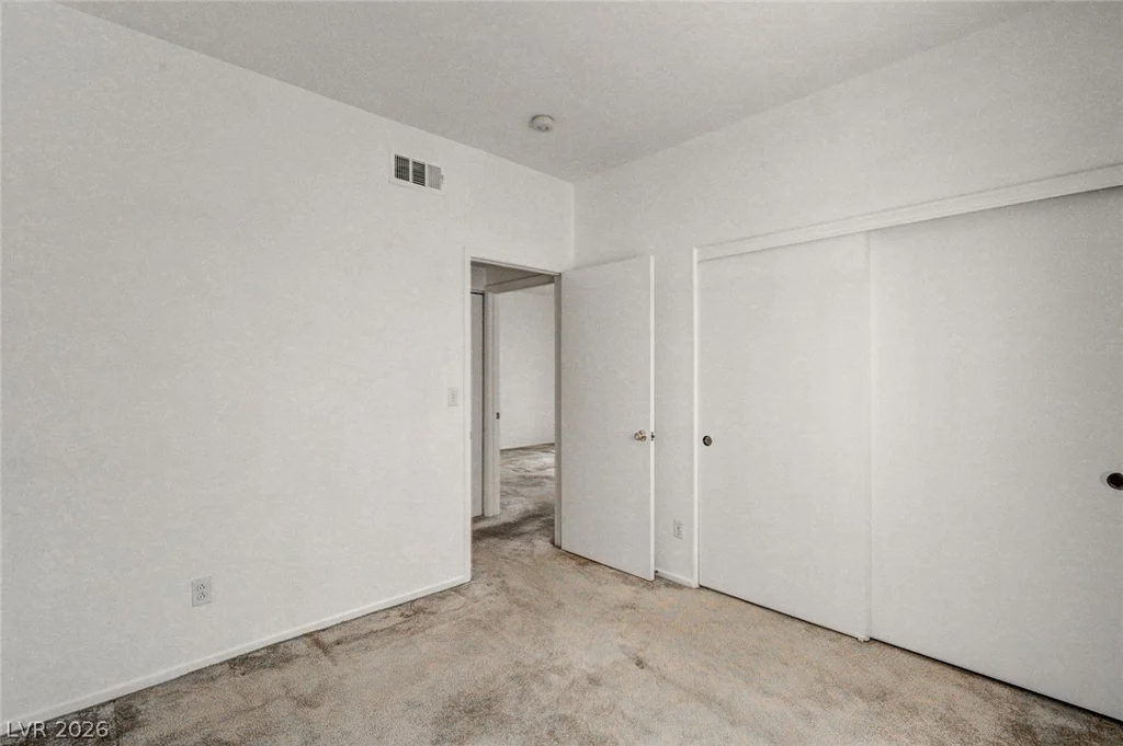 5370 Runningbrook, Las Vegas, NV 89120