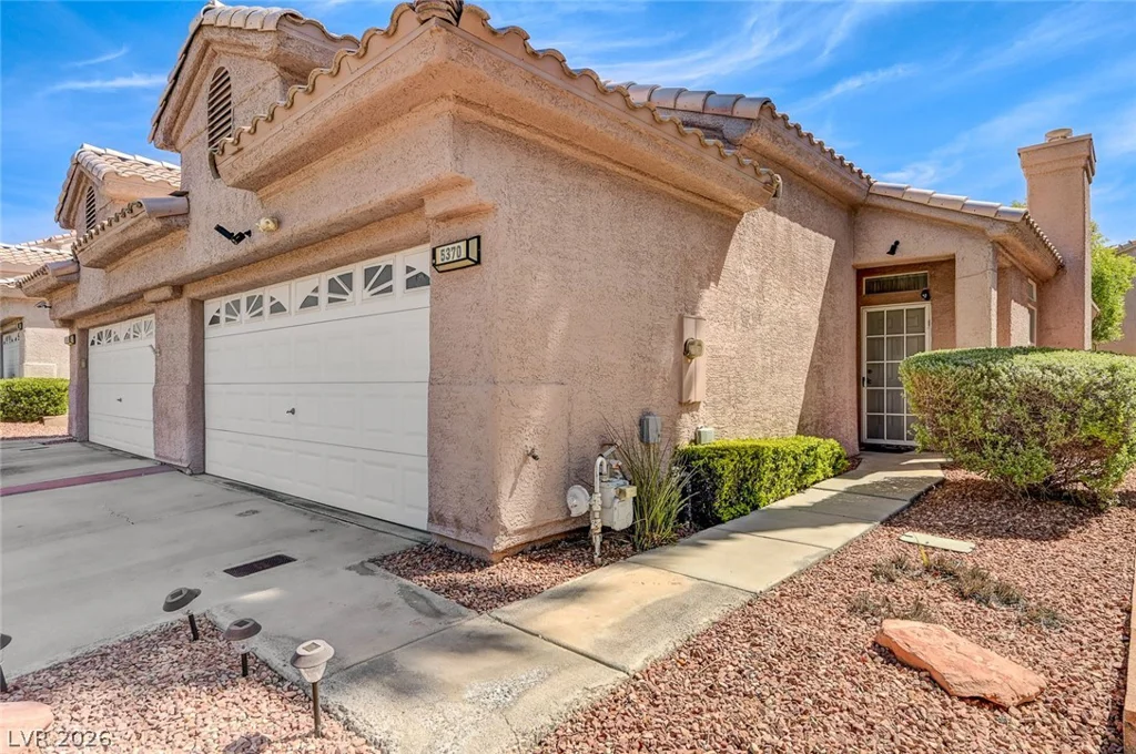 5370 Runningbrook, Las Vegas, NV 89120