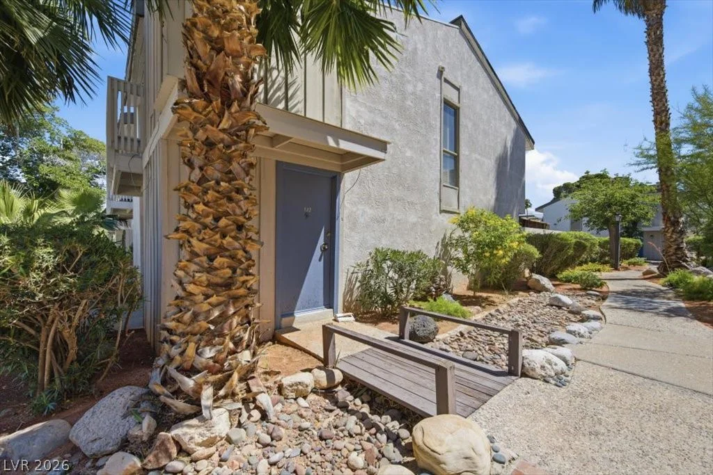 522 Delfern, Las Vegas, NV 89169